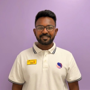 moses paramanandam headshot